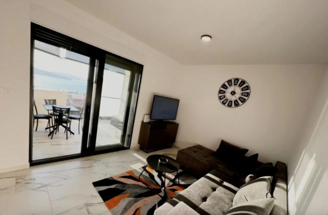 Luxury Apartment Sea View